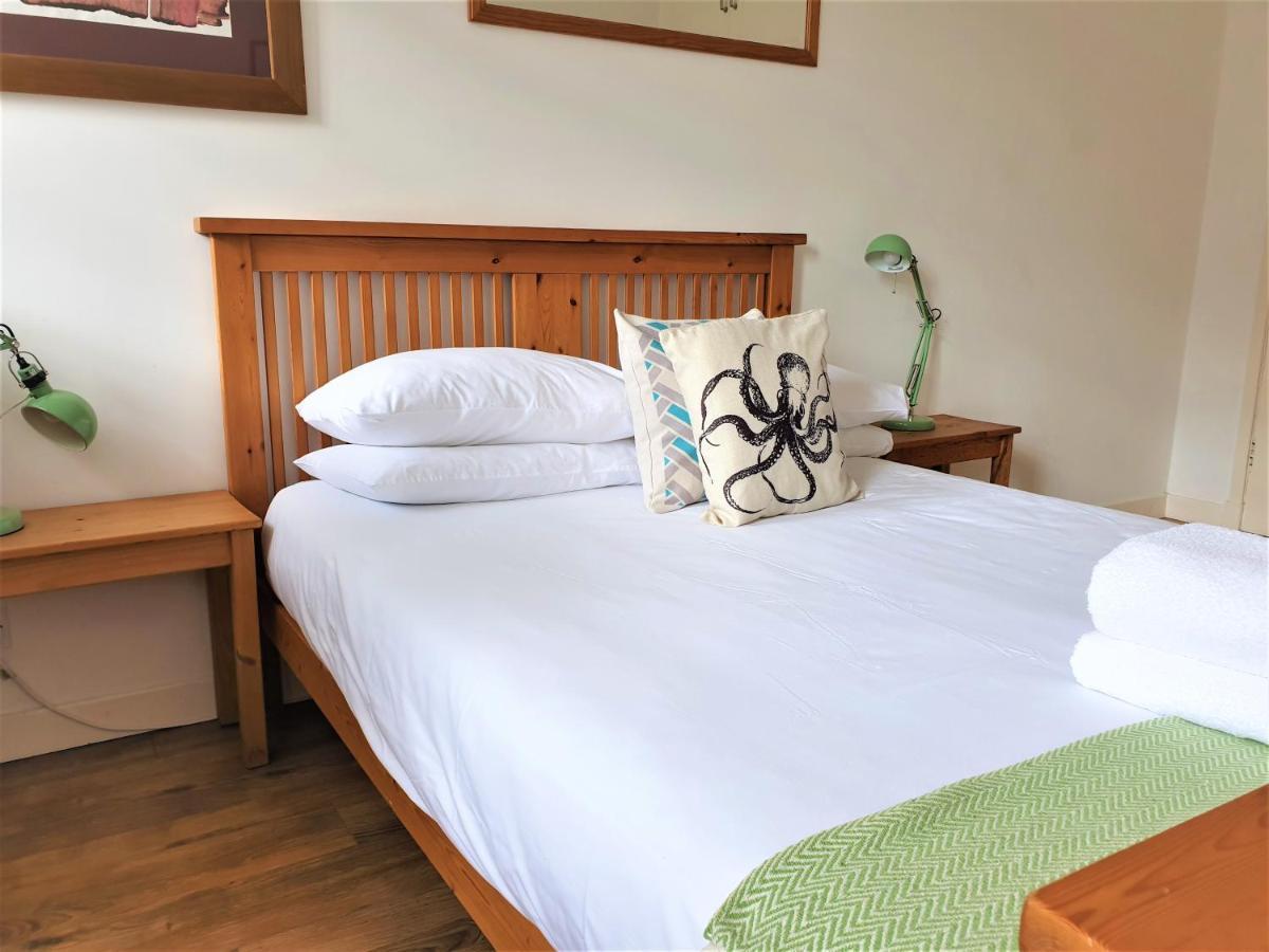 דירות אדינבורו Canongate - Spacious And Historic 2 Bed Flat On Royal Mile מראה חיצוני תמונה